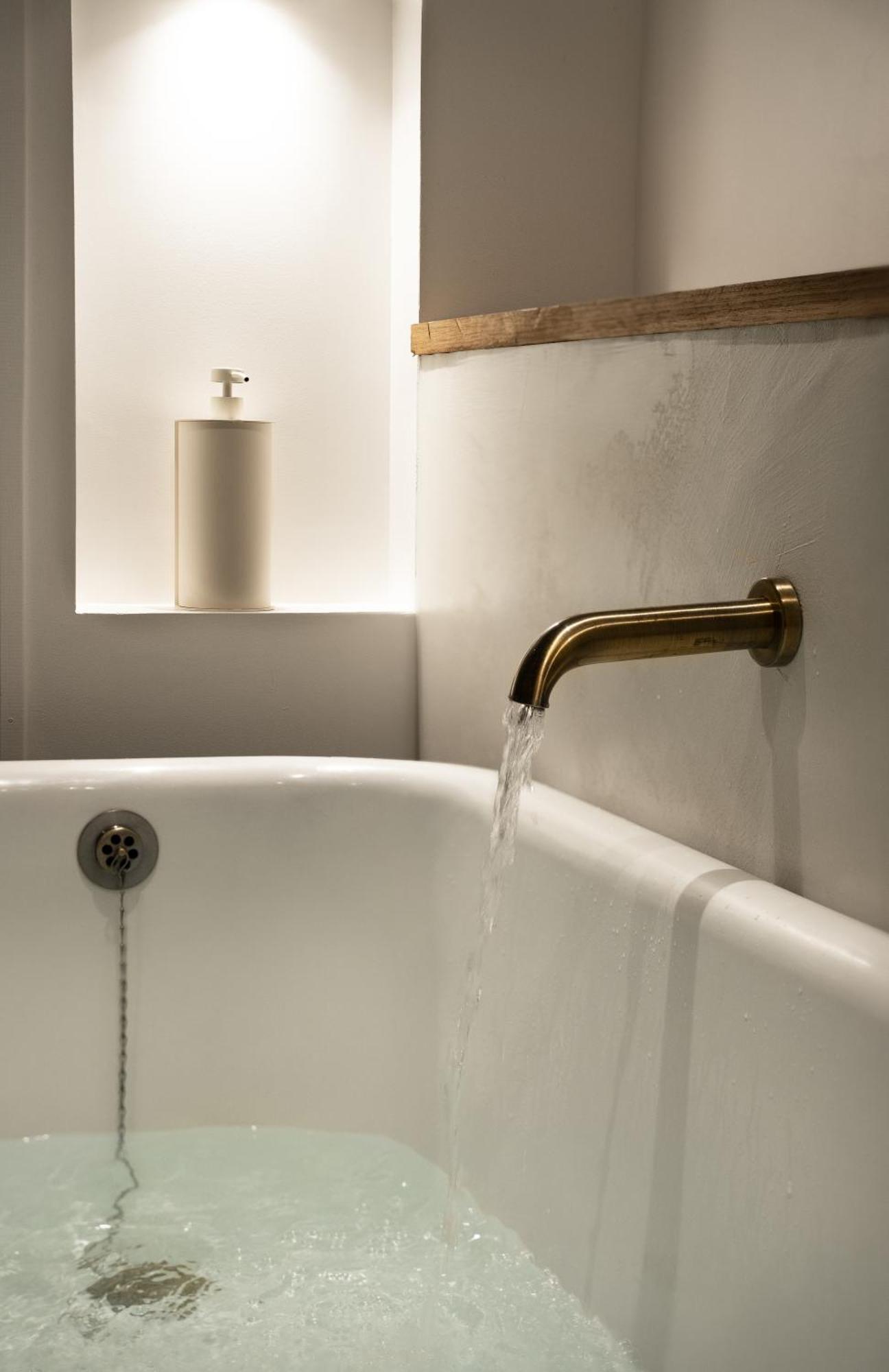Le Roitelet - Suite D'Hotes Privative Montcavrel Bagian luar foto